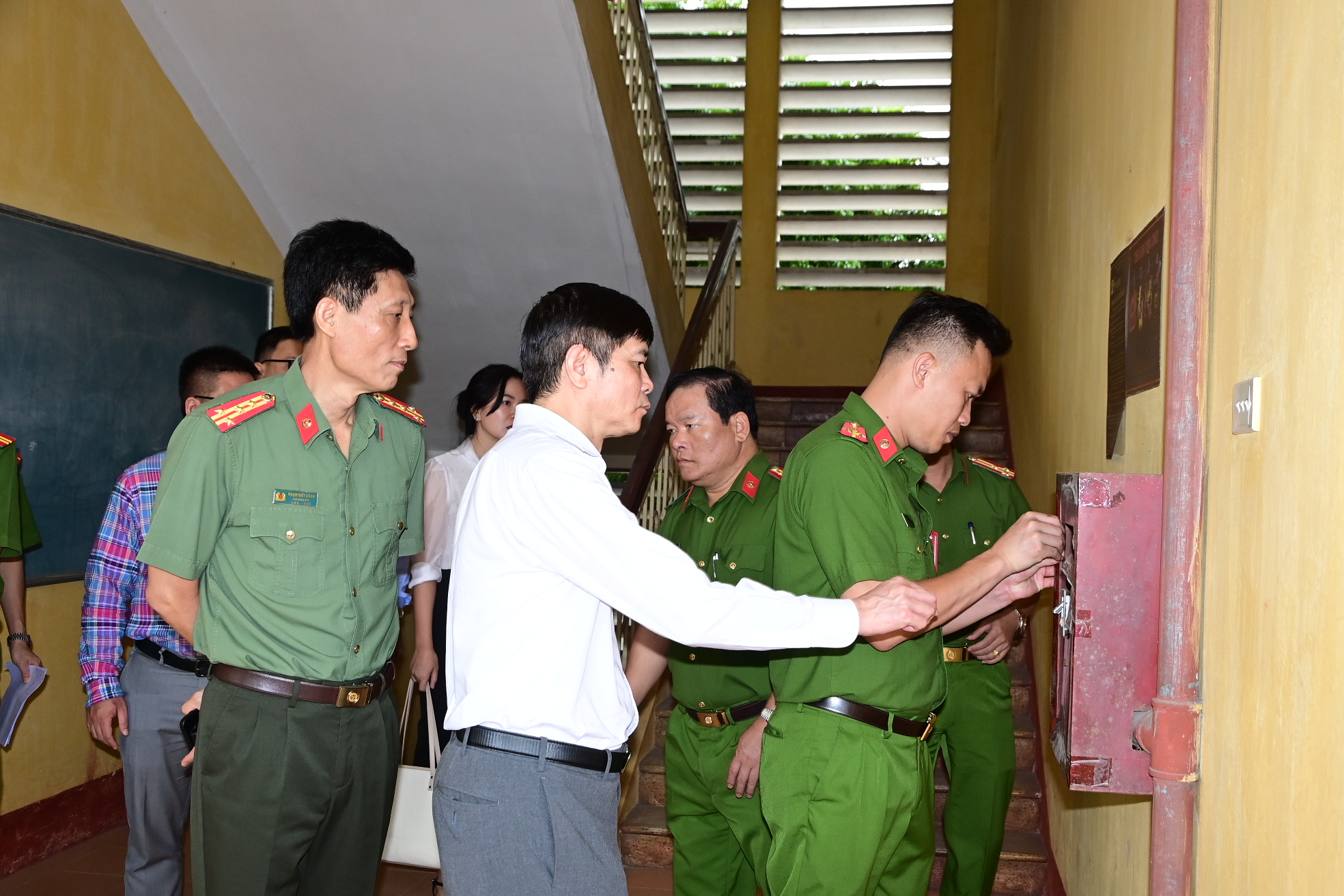 Kiểm tra công tác PCCC, CNCH tại Ký túc xá sinh viên Trường Đại học Hải Phòng